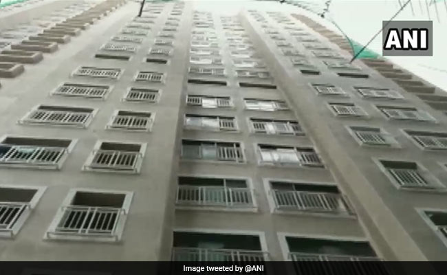 Mumbai Builder Menyerahkan Bangunan 19 Lantai Untuk Fasilitas COVID-19