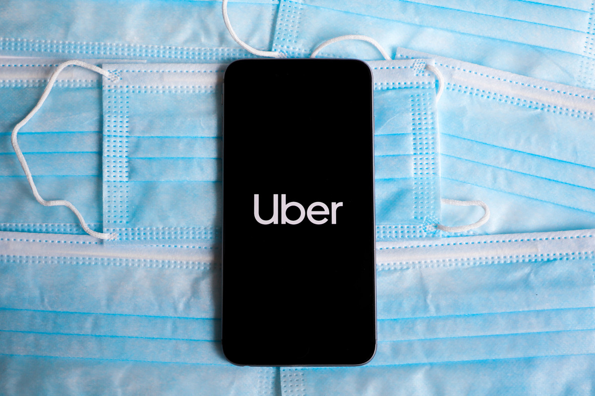 Uber membeli 270.000 bungkus tisu Clorox untuk pengemudi di tengah pandemi
