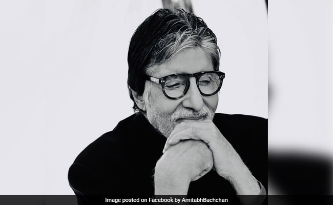 'Swept Away': Amitabh Bachchan Menulis Untuk Penggemar Dari Bangsal COVID Rumah Sakit