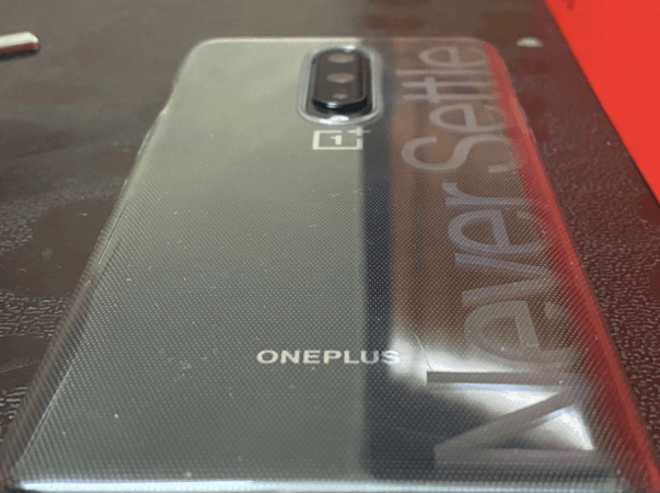 Ulasan OnePlus 8