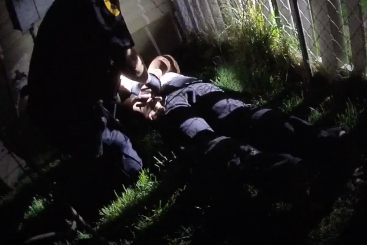 Salt Lake City menangguhkan polisi K9 setelah menggigit pria kulit hitam