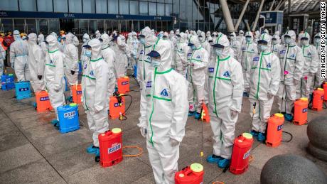 China akan mencabut penguncian di Wuhan, titik nol pandemi virus corona