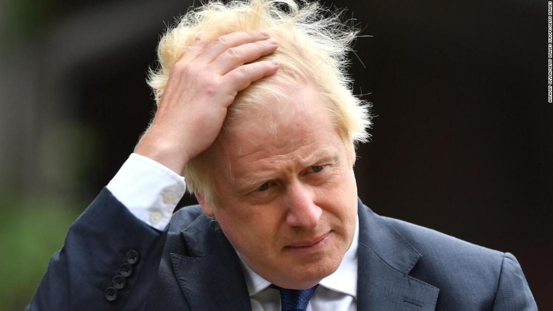 Boris Johnson berupaya mengatasi krisis sekolah di Inggris saat bencana politik semakin dekat