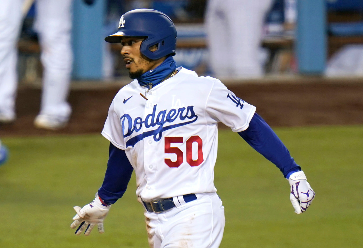 Mookie Betts mengikat tanda MLB selama tiga malam homer dalam kemenangan Dodgers '